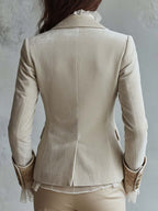 Perla | saco marfil con bordado dorado