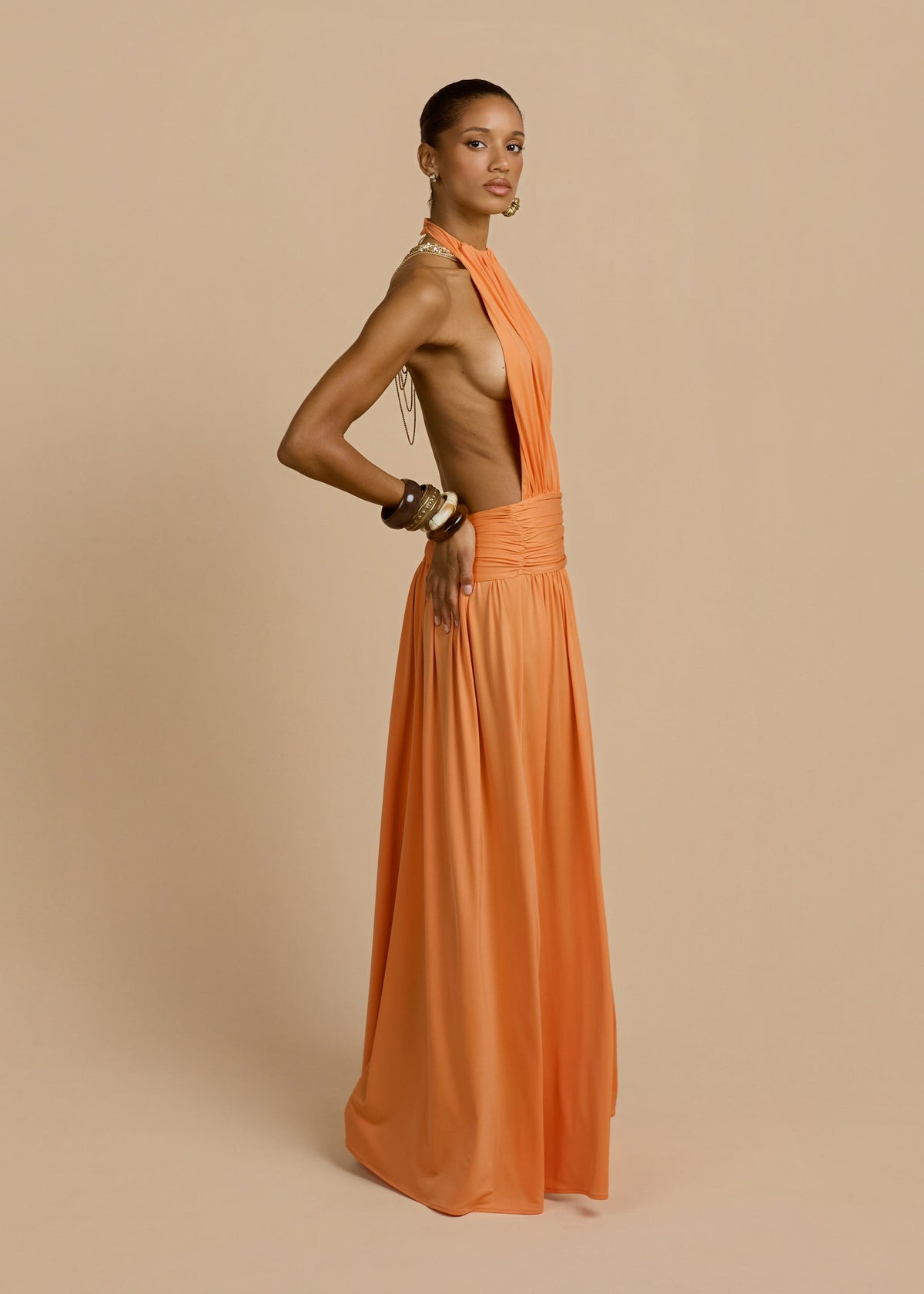 Fluido | vestido largo halter