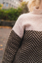 Ek Balam | suéter de cuello alto con espiga — Beige con negro