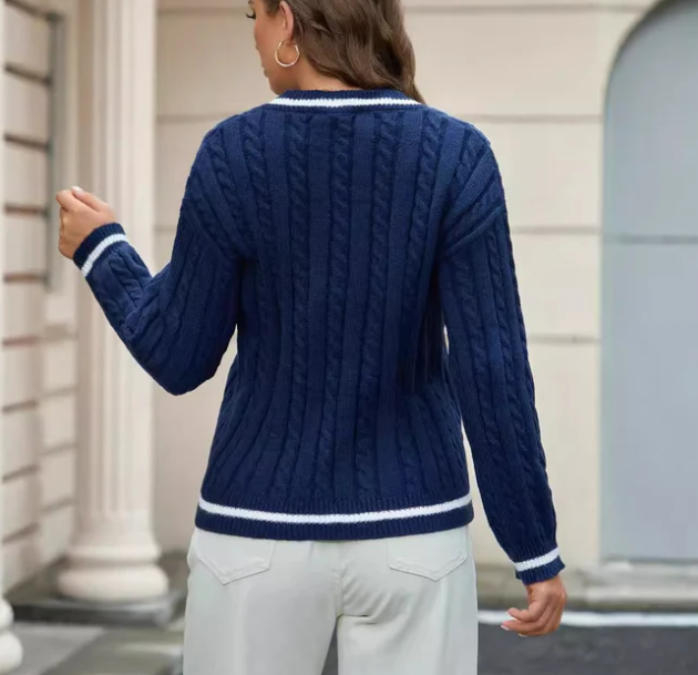 Nautla | suéter de trenzas con escote en V — Azul marino