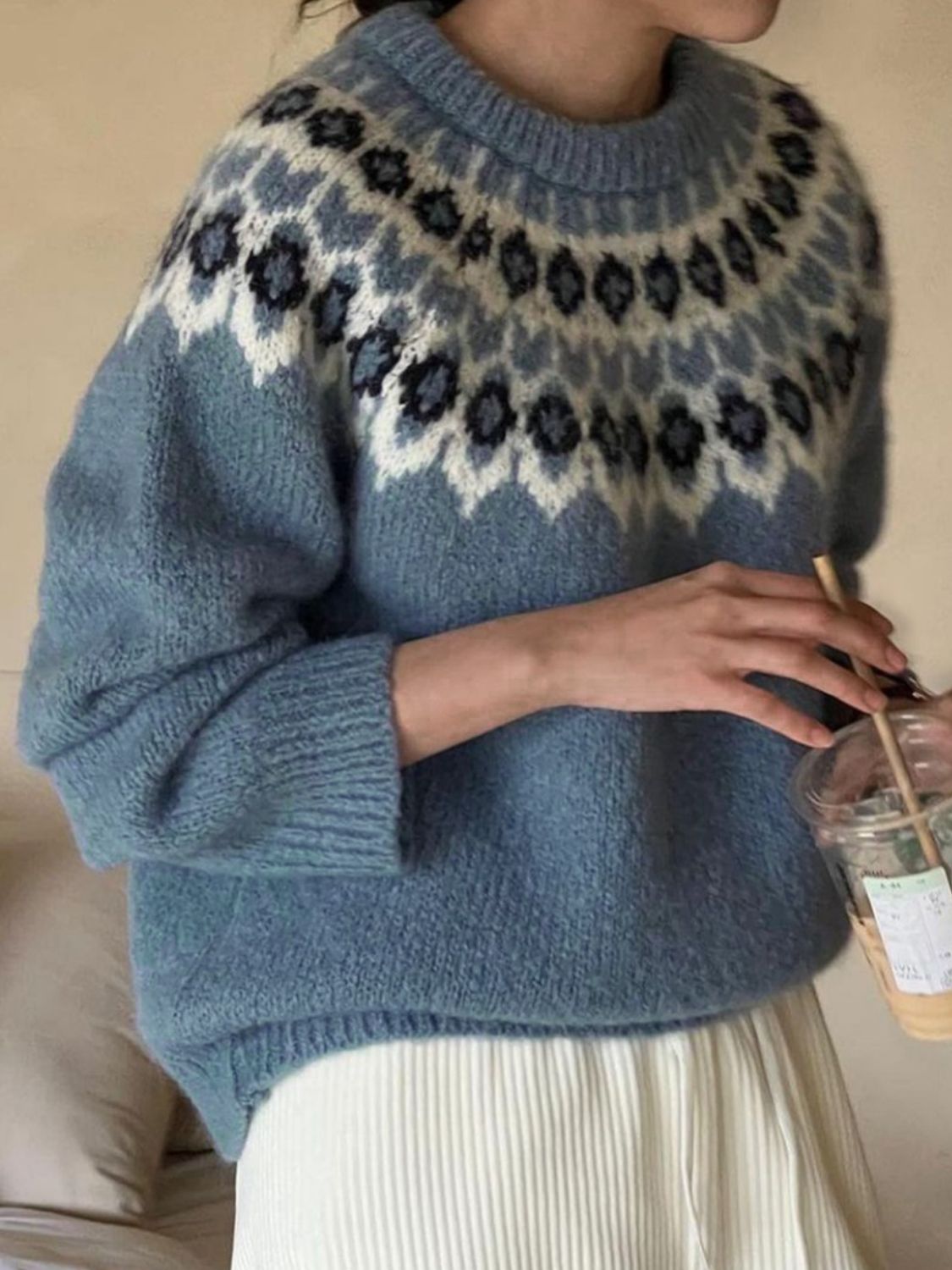 Azul | suéter de punto con canesú de grecas — Azul grisáceo