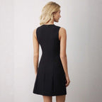 Atziri | vestido corto entallado — Negro