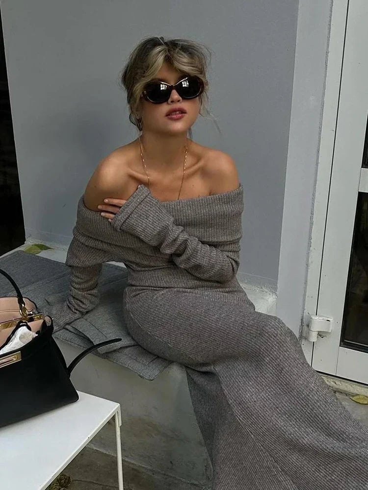 Itandehui | vestido largo de punto con hombros descubiertos — Gris
