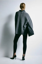 Narda | suéter oversize de canalé con cuello alto — Gris
