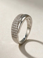 Anillo ajustable de línea orgánica, color plateado, vista frontal