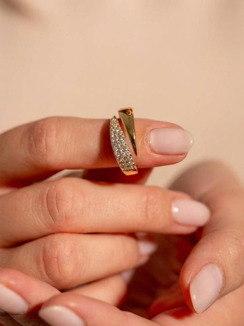 Anillo ajustable de línea orgánica, segunda vista