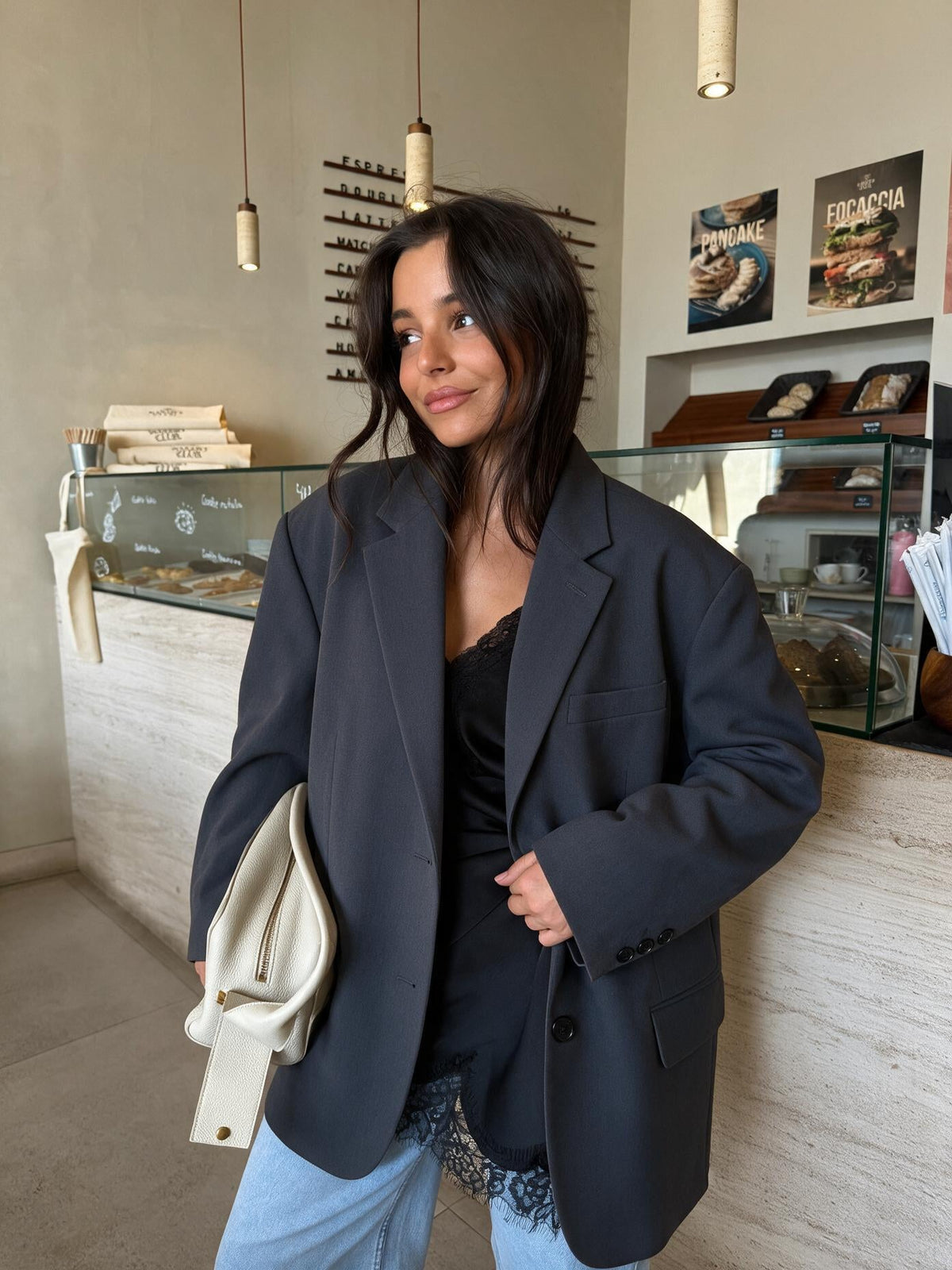 Blazer oversize gris, vista frontal