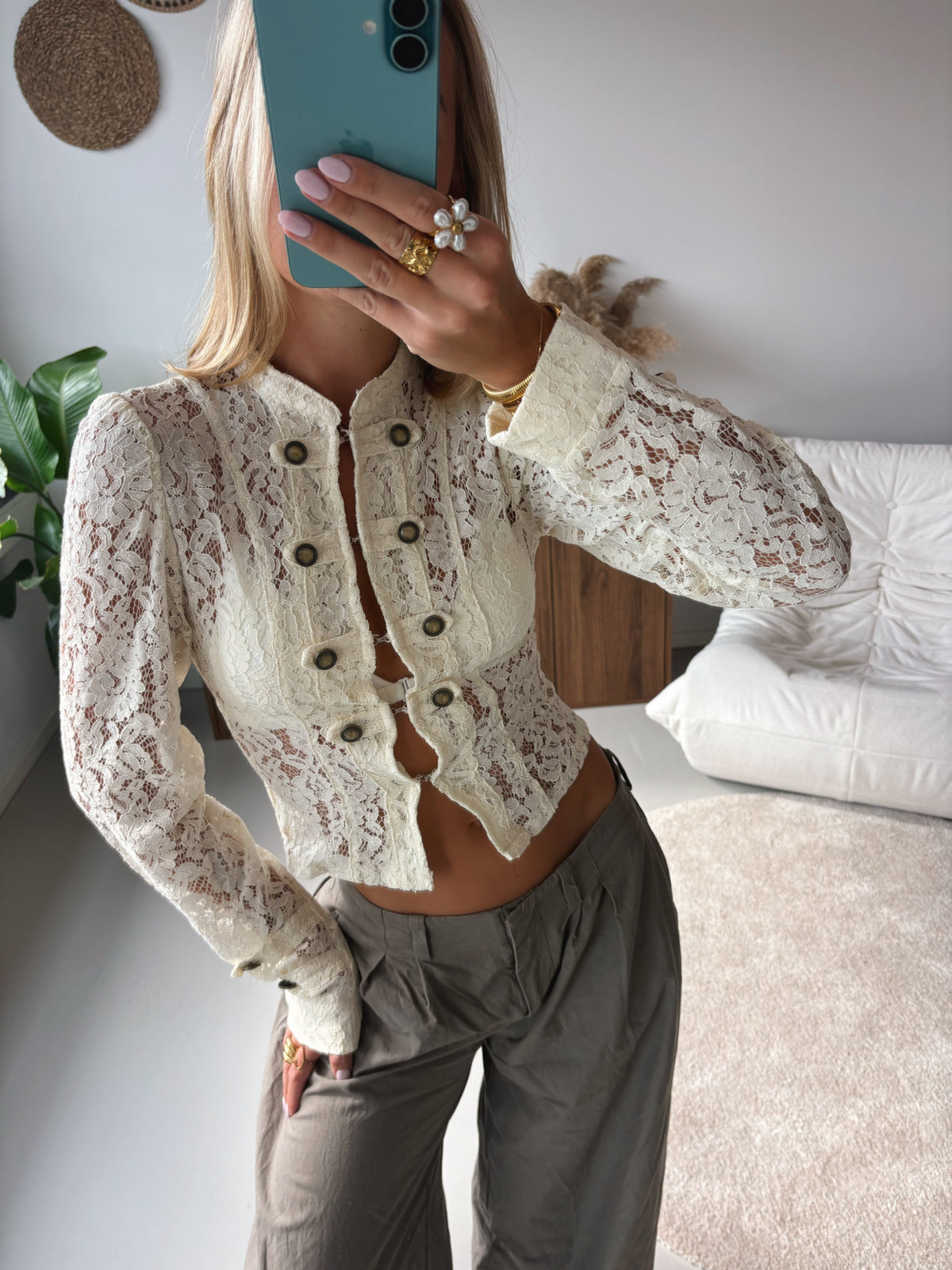 Amalia | blusa de encaje crudo