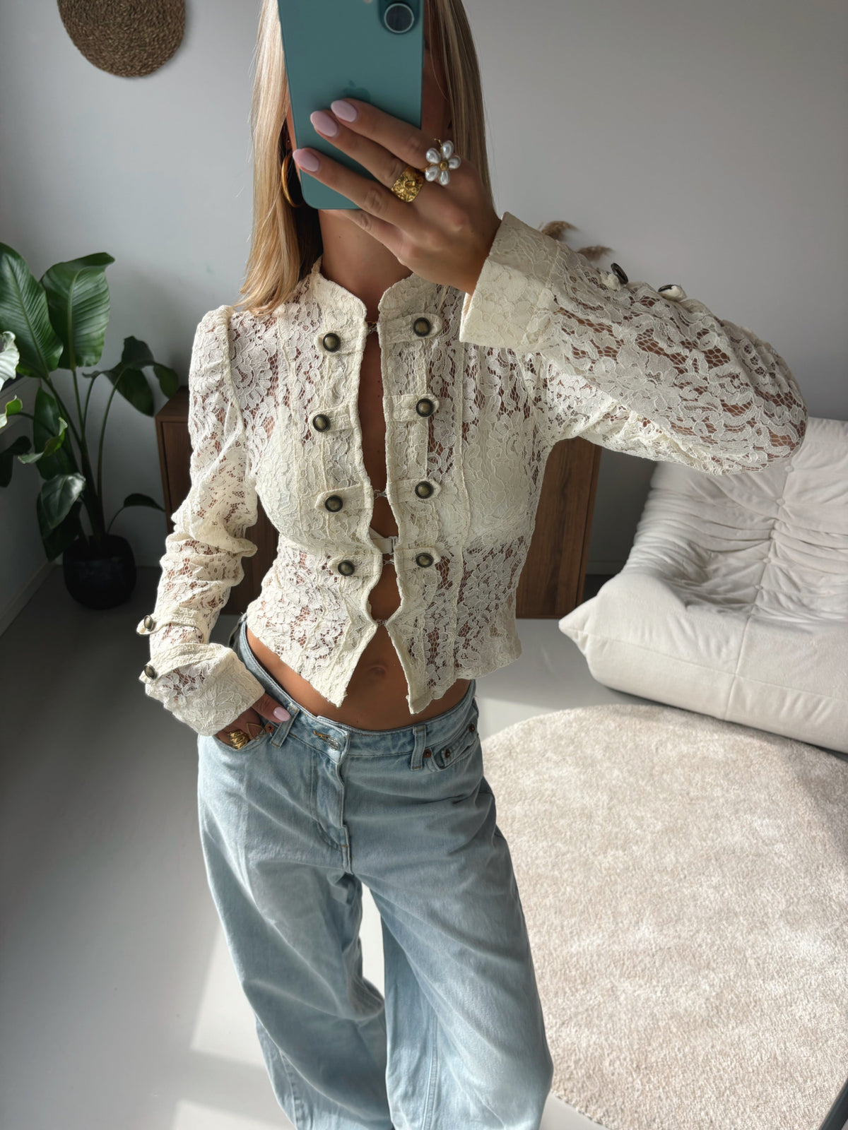 Amalia | blusa de encaje crudo