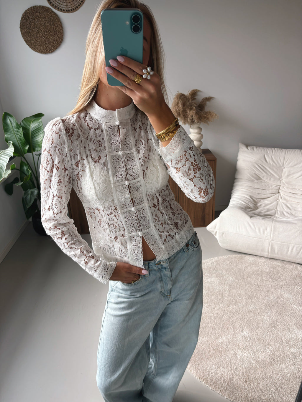 Lugo | blusa de encaje entallada