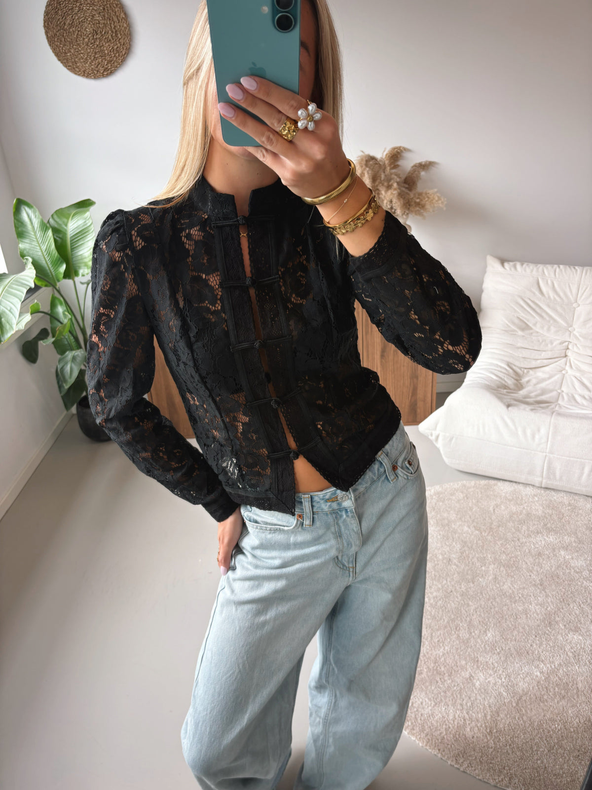 Zahara | blusa de encaje entallada
