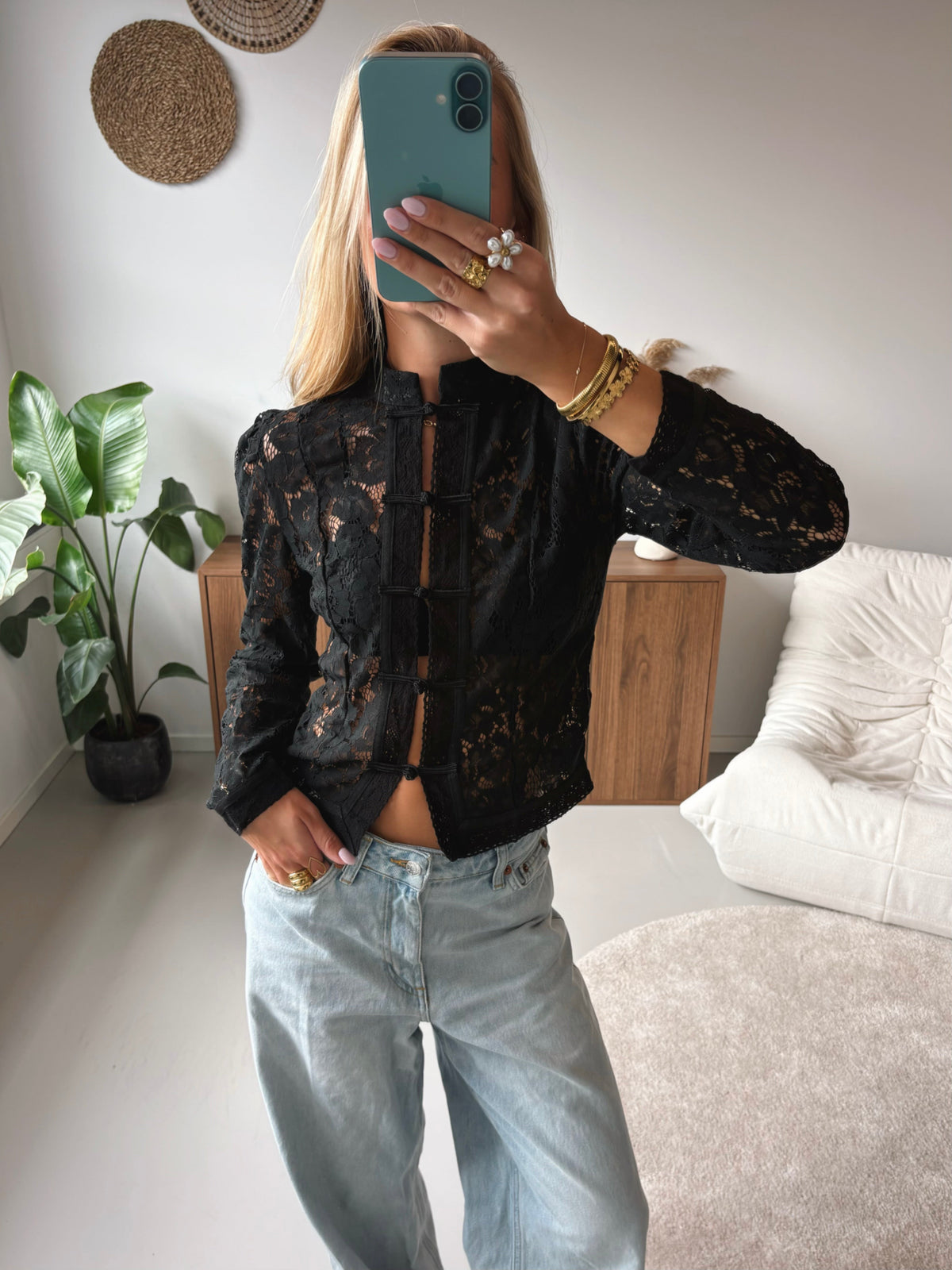 Zahara | blusa de encaje entallada