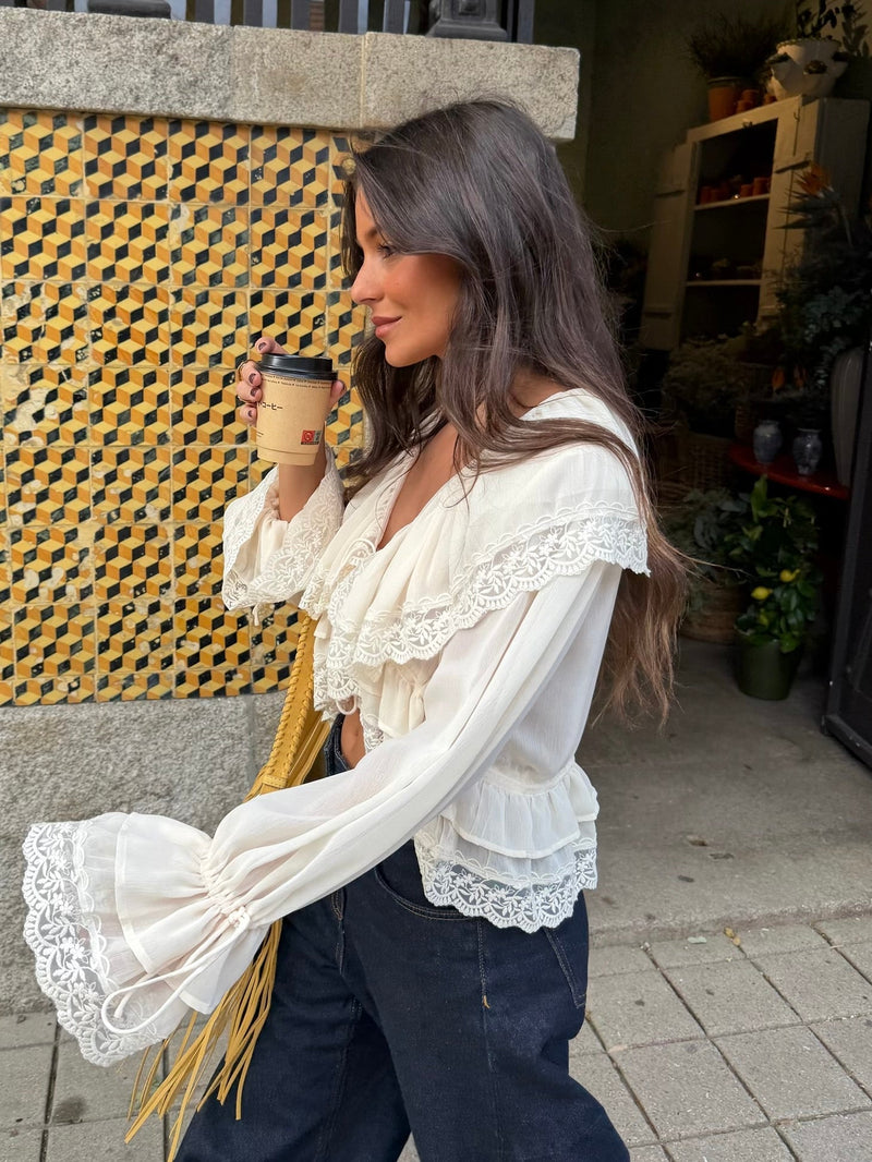 Matilde | blusa de olanes