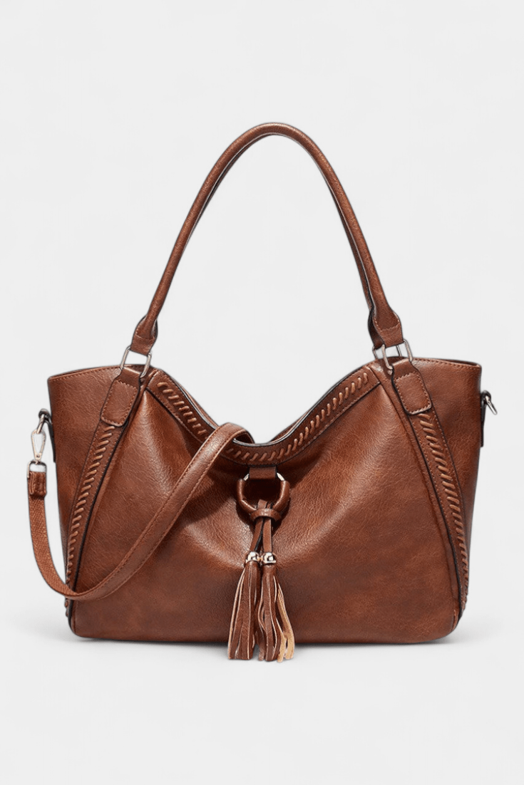 Bolsa de hombro con borla de flecos, vista frontal