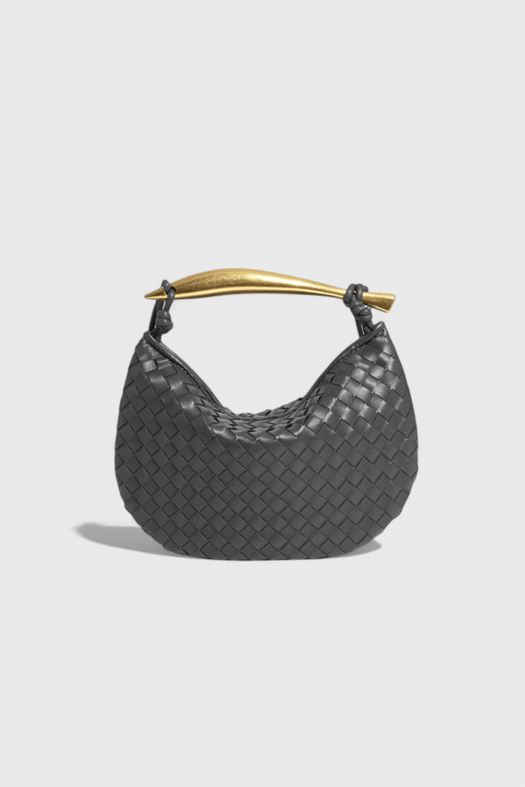 Bolsa tejida con asa metálica dorada, tercera vista