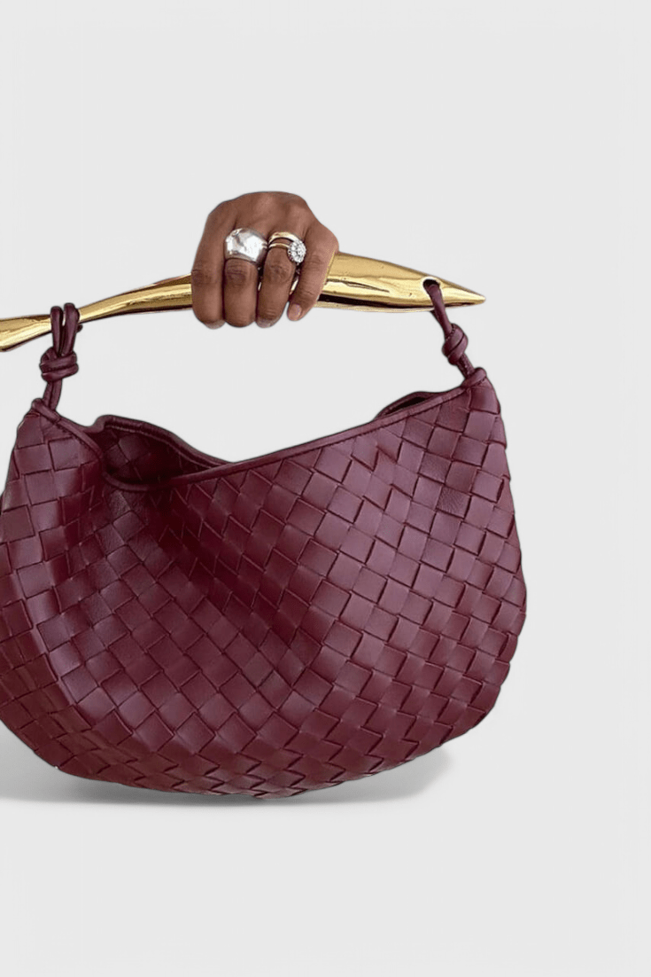 Bolsa tejida con asa metálica dorada, vista 8
