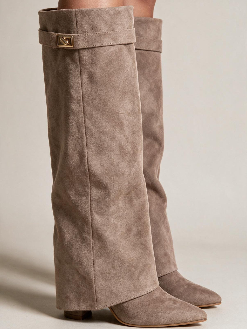 Botas altas de caña amplia, color beige, segunda vista