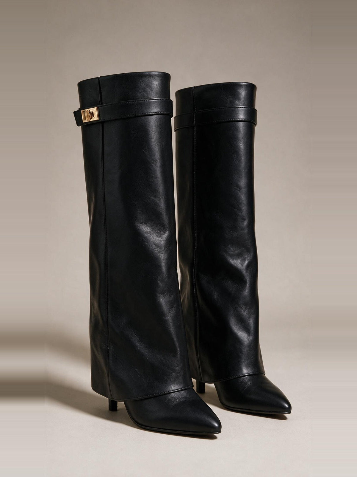 Botas altas de piel negra, cuarta vista