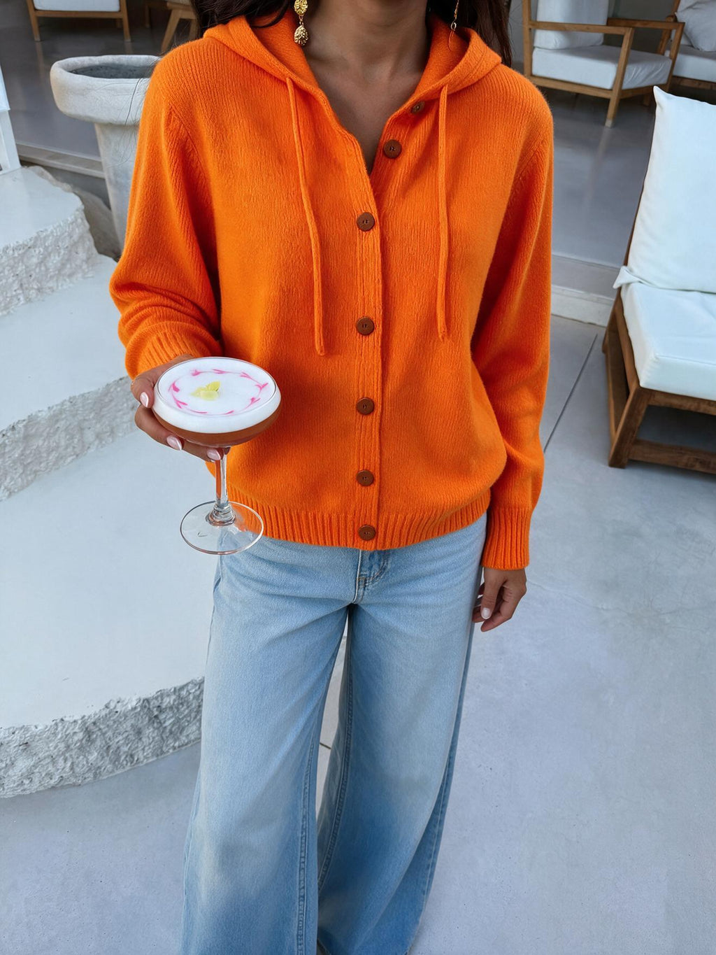 Cárdigan tejido con capucha, color naranja, vista frontal