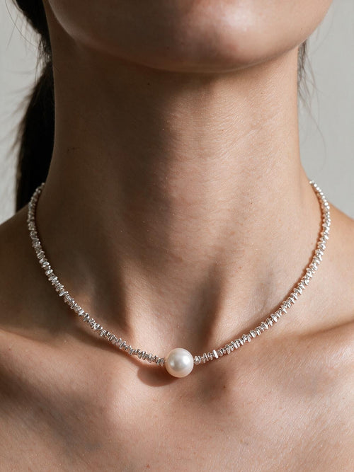 Collar fino con perlas, segunda vista