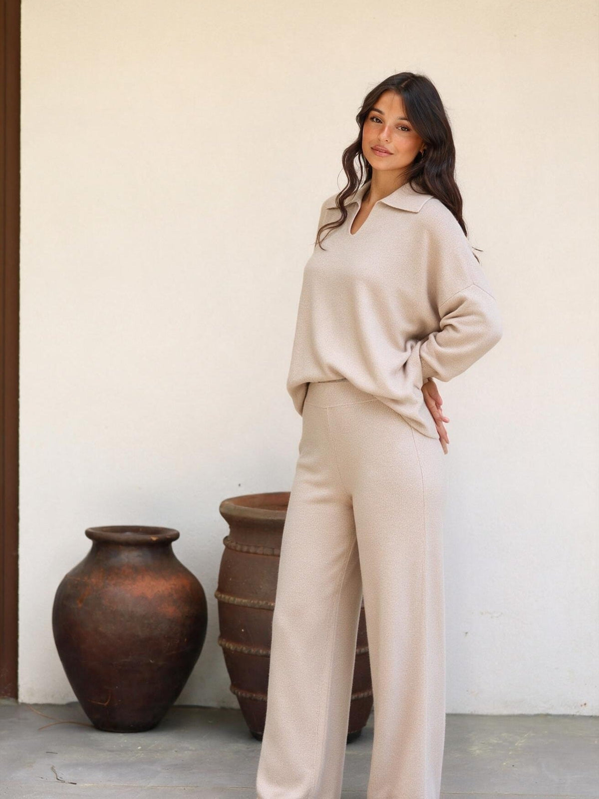 Conjunto de dos piezas tejido, color beige, vista frontal (2)