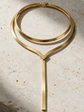 Gargantilla con cadena escultural, color dorado, vista frontal