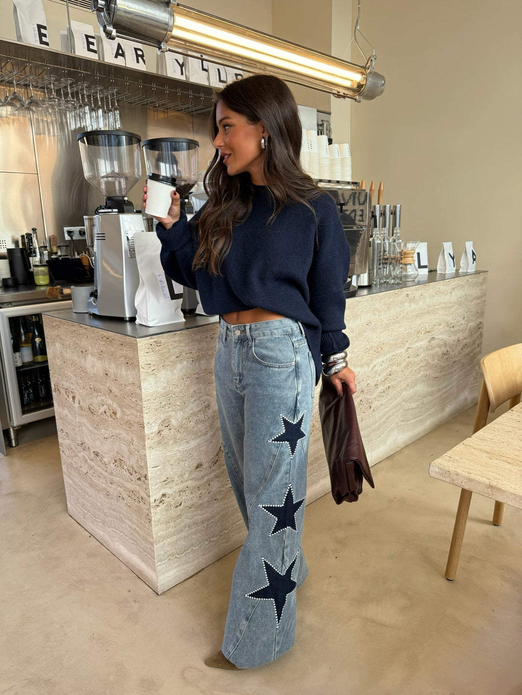 Jeans con estrellas bordadas, vista frontal