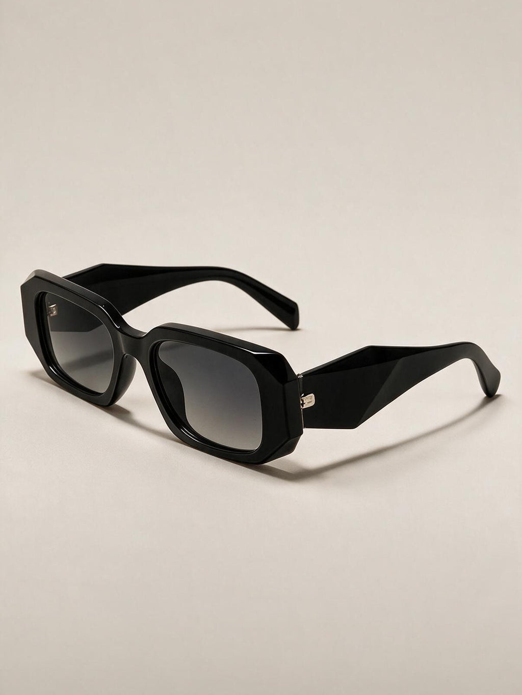 Lentes de sol de armazón ancho, color negro, segunda vista