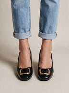 Mocasines de piel con suela suave, color negro, vista frontal