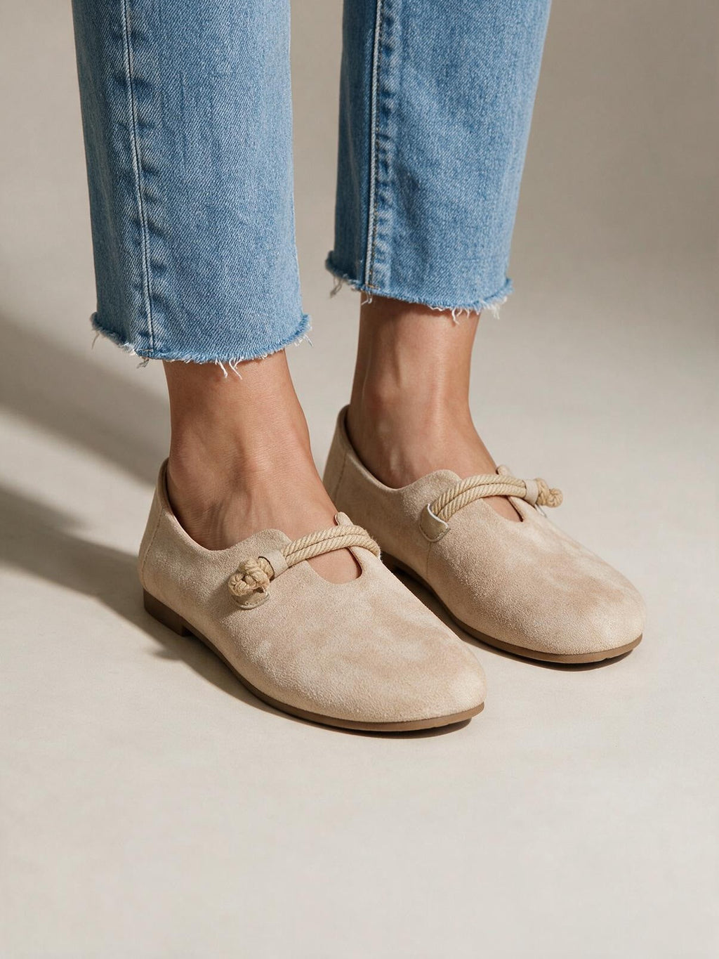 Mocasines con agujetas, color beige, segunda vista