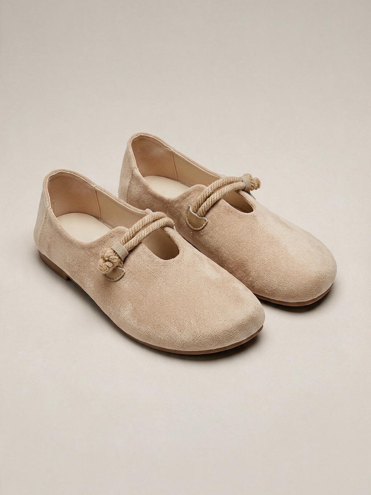 Mocasines con agujetas, color beige, cuarta vista