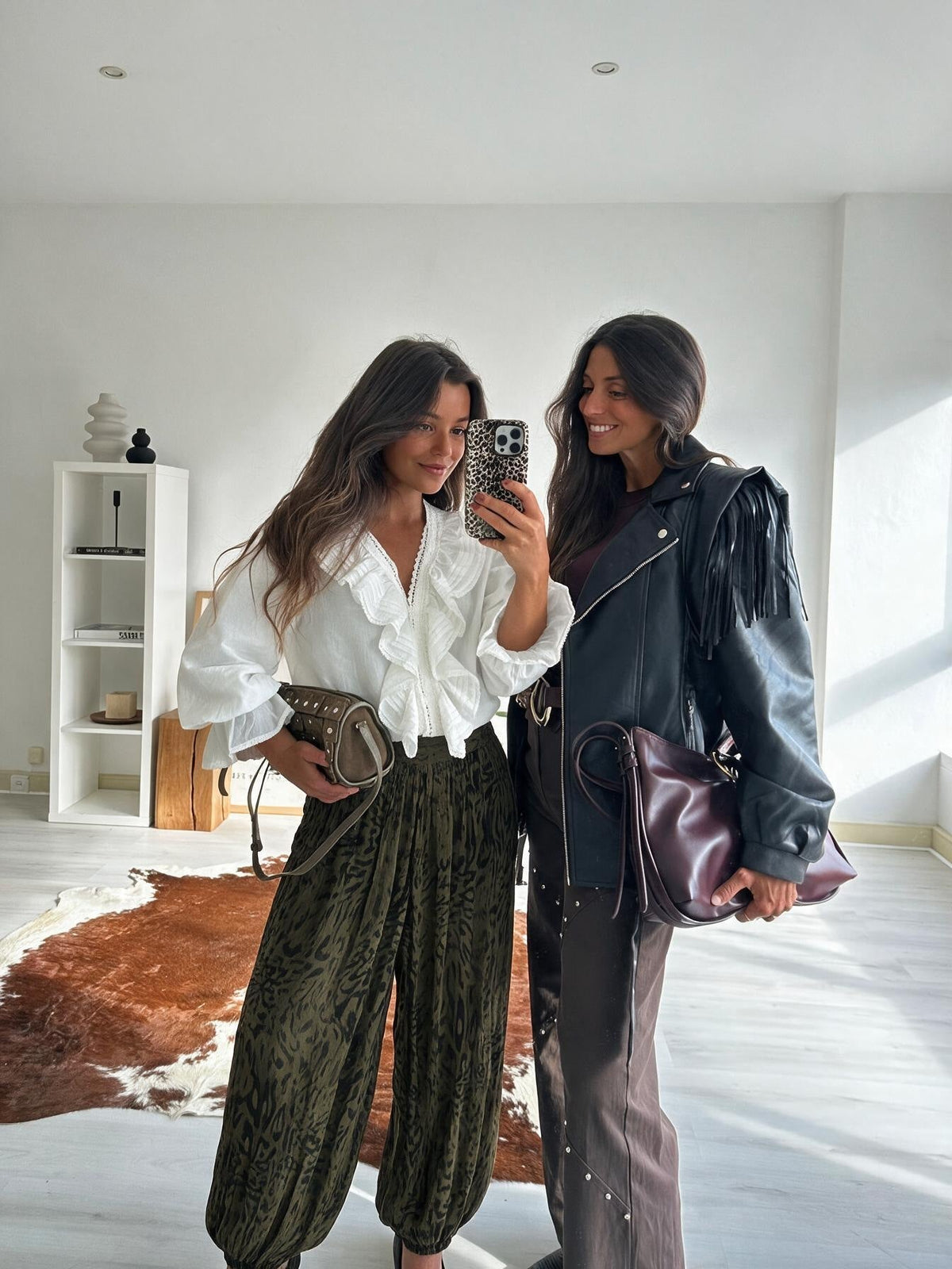 Pantalón con animal print, vista frontal