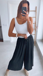 Airam pantalón plisado negro