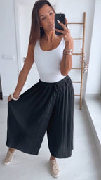 Airam pantalón plisado negro