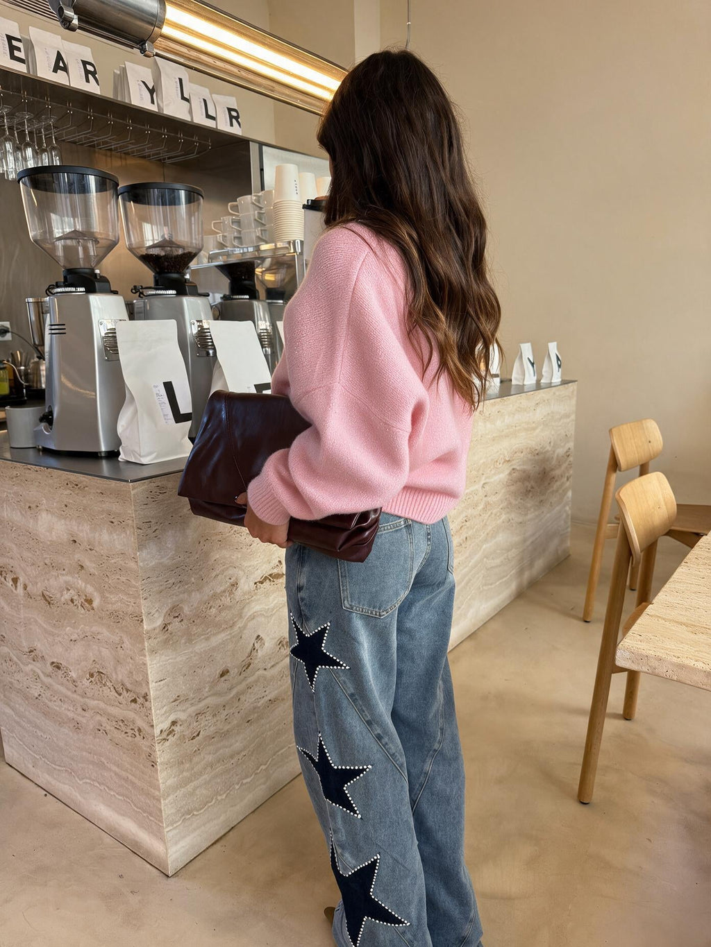 Suéter casual con escote en V, color rosa, vista trasera