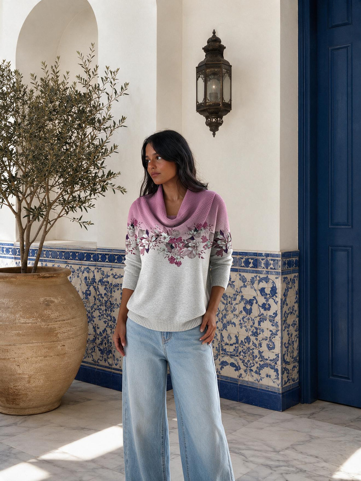 Suéter de algodón floral con cuello tortuga, color lila, segunda vista