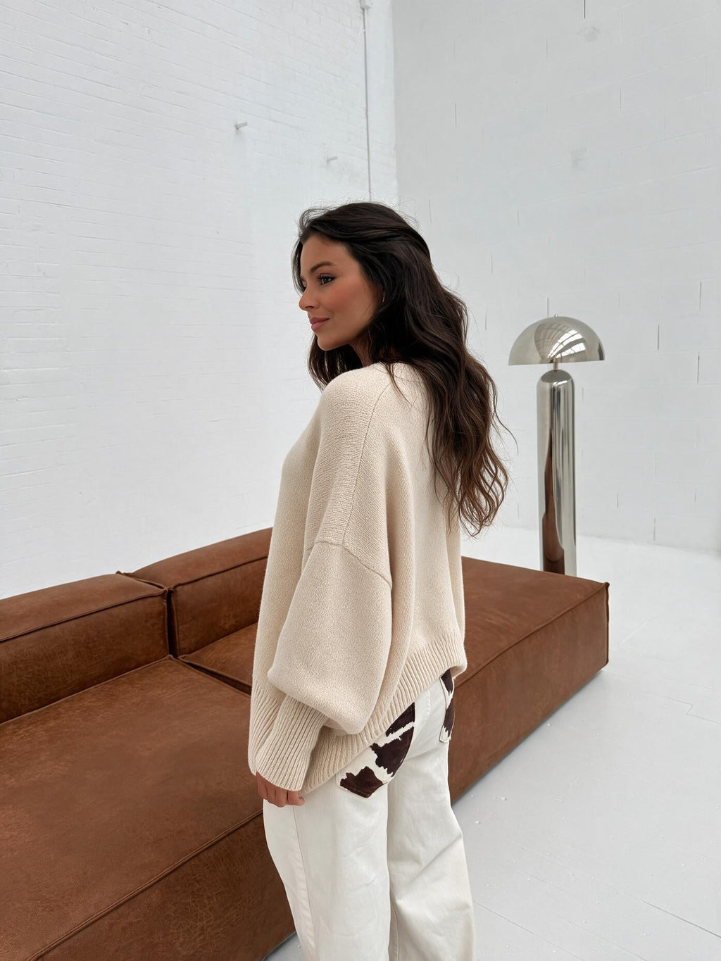 Suéter de mezcla de lana, color beige, vista lateral