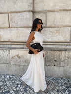 Vestido largo bordado con acabados cuidados, color blanco, segunda vista