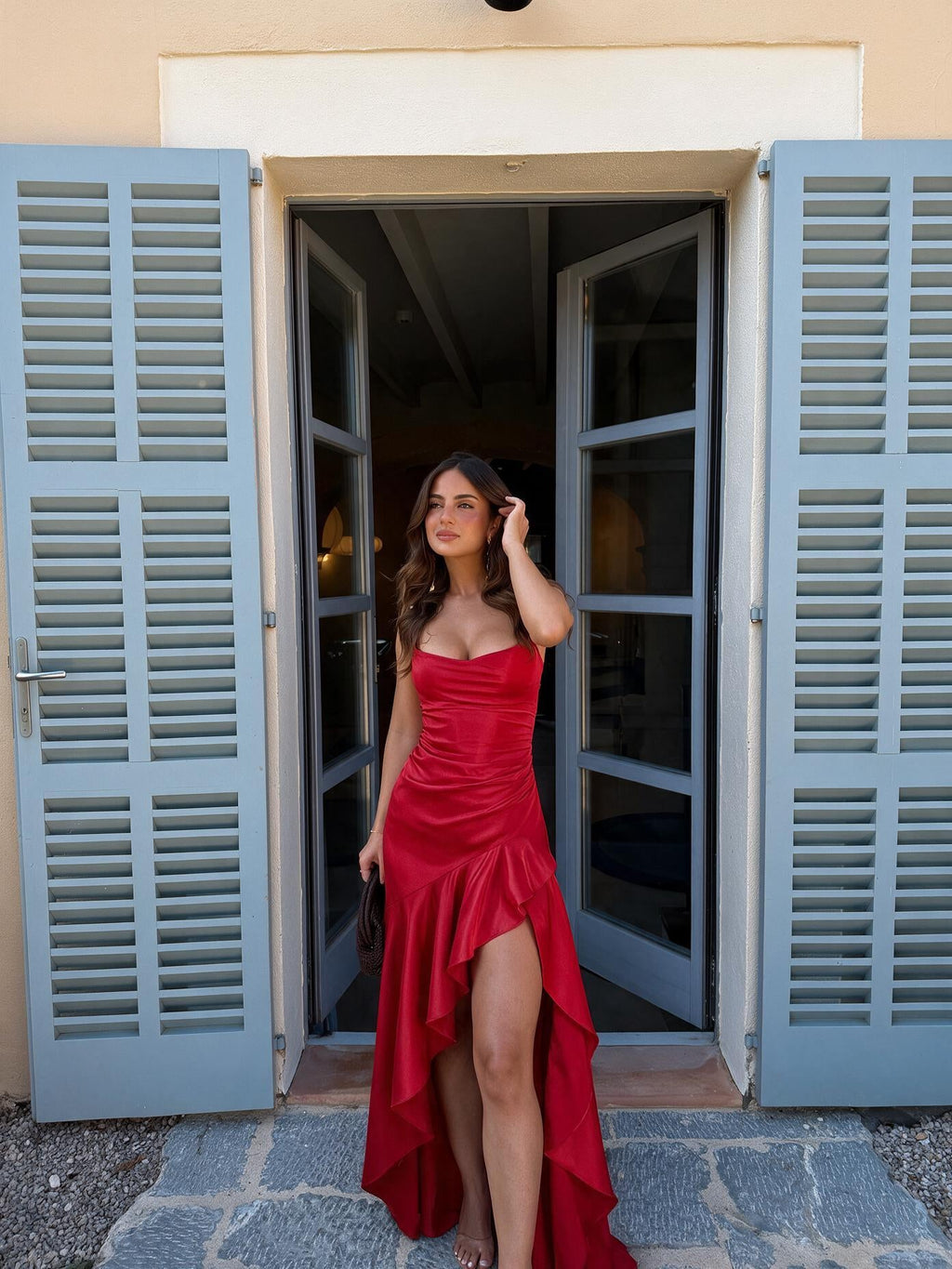 Vestido largo con drapeado envolvente, color rojo, vista frontal