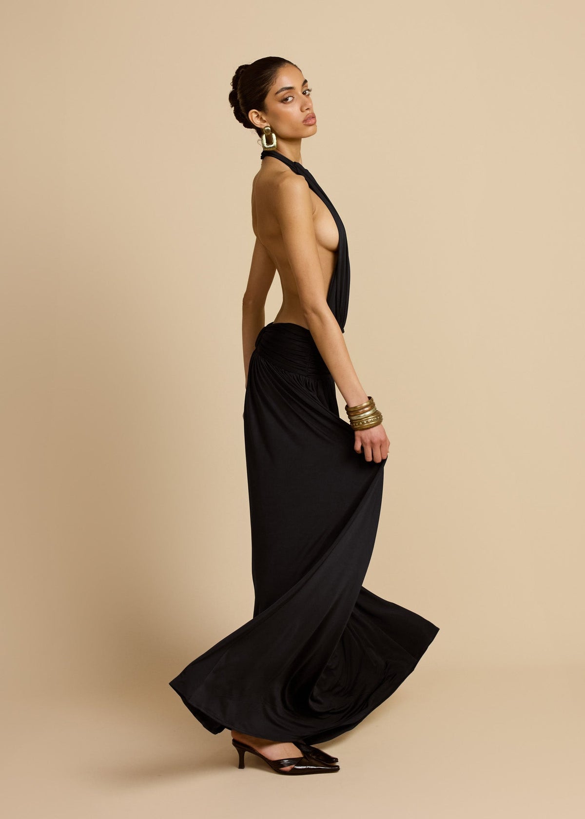 Fluido | vestido largo halter