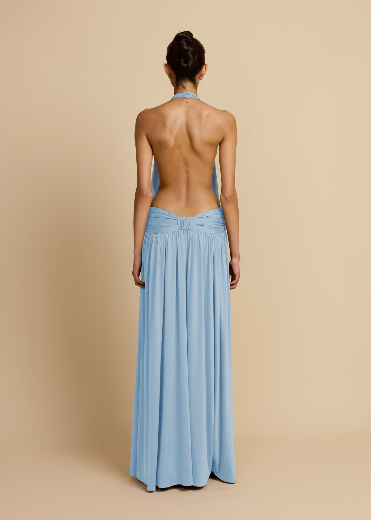 Fluido | vestido largo halter