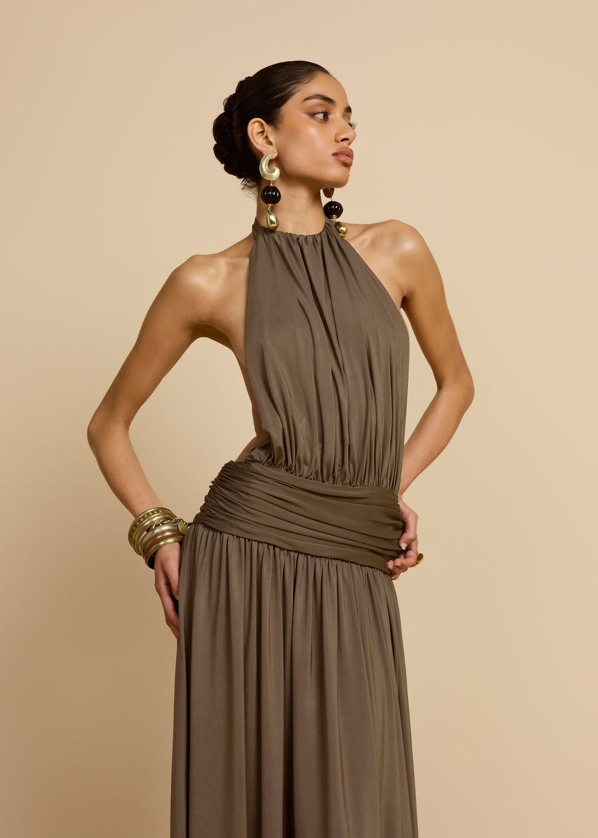 Fluido | vestido largo halter