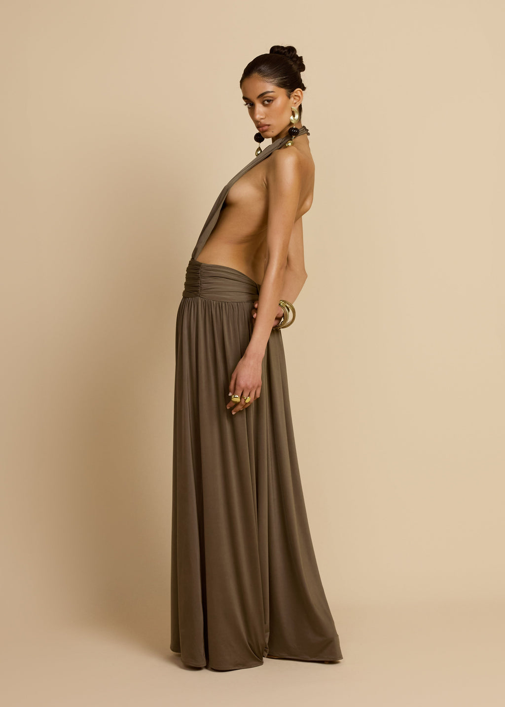 Fluido | vestido largo halter
