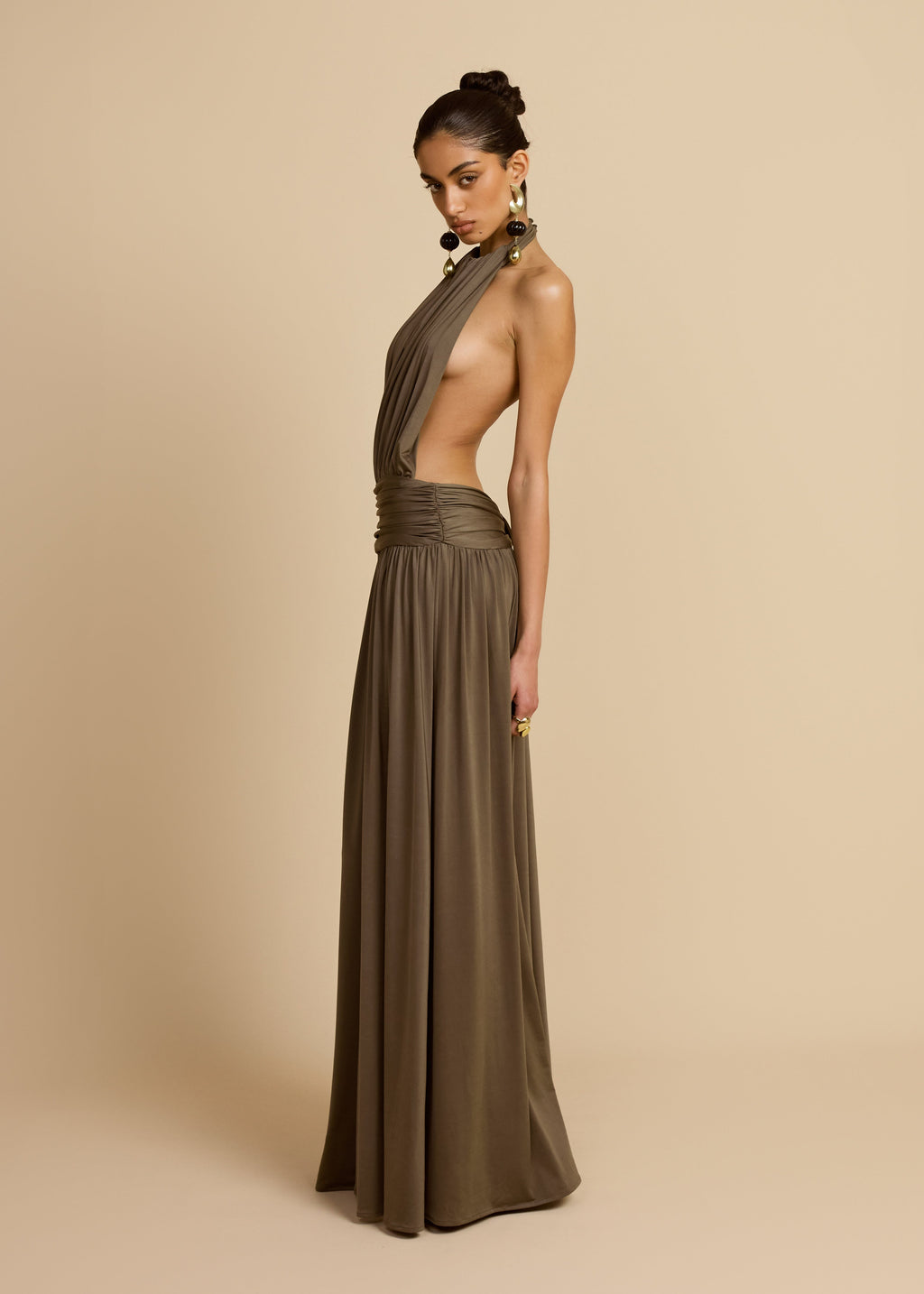 Fluido | vestido largo halter