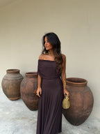 Vestido largo plisado de tul en tono café (9)