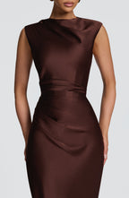 Avielle | vestido maxi de cuello alto