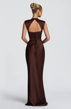Avielle | vestido maxi de cuello alto