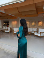 Vestido midi de corte limpio, color turquesa, vista trasera