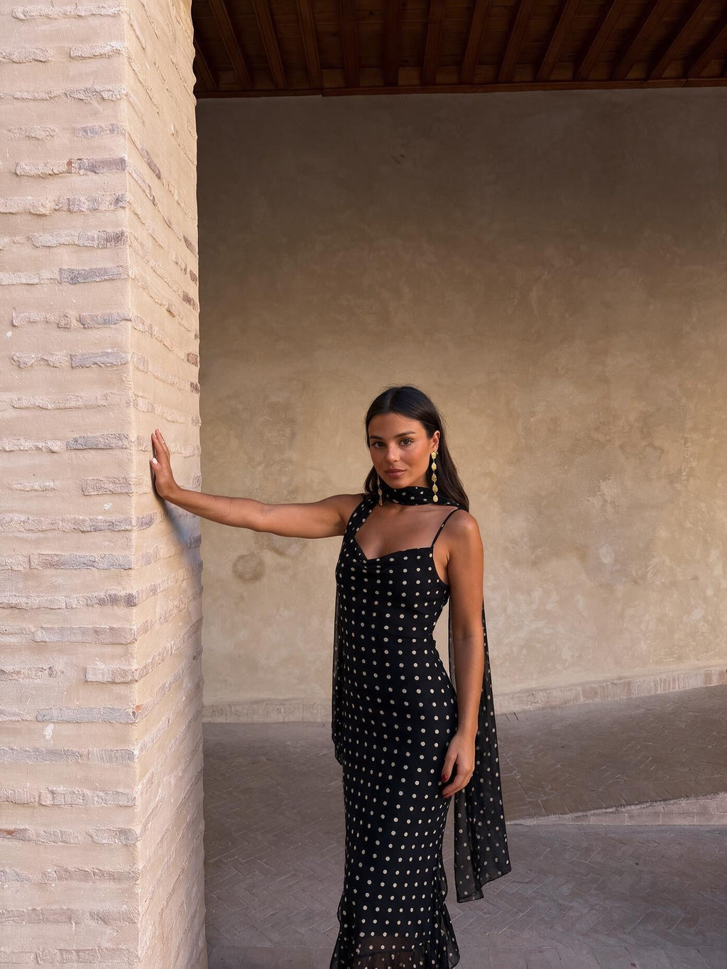 Vestido midi de lunares, vista frontal