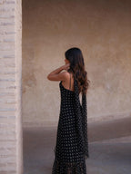 Vestido midi de lunares, vista trasera